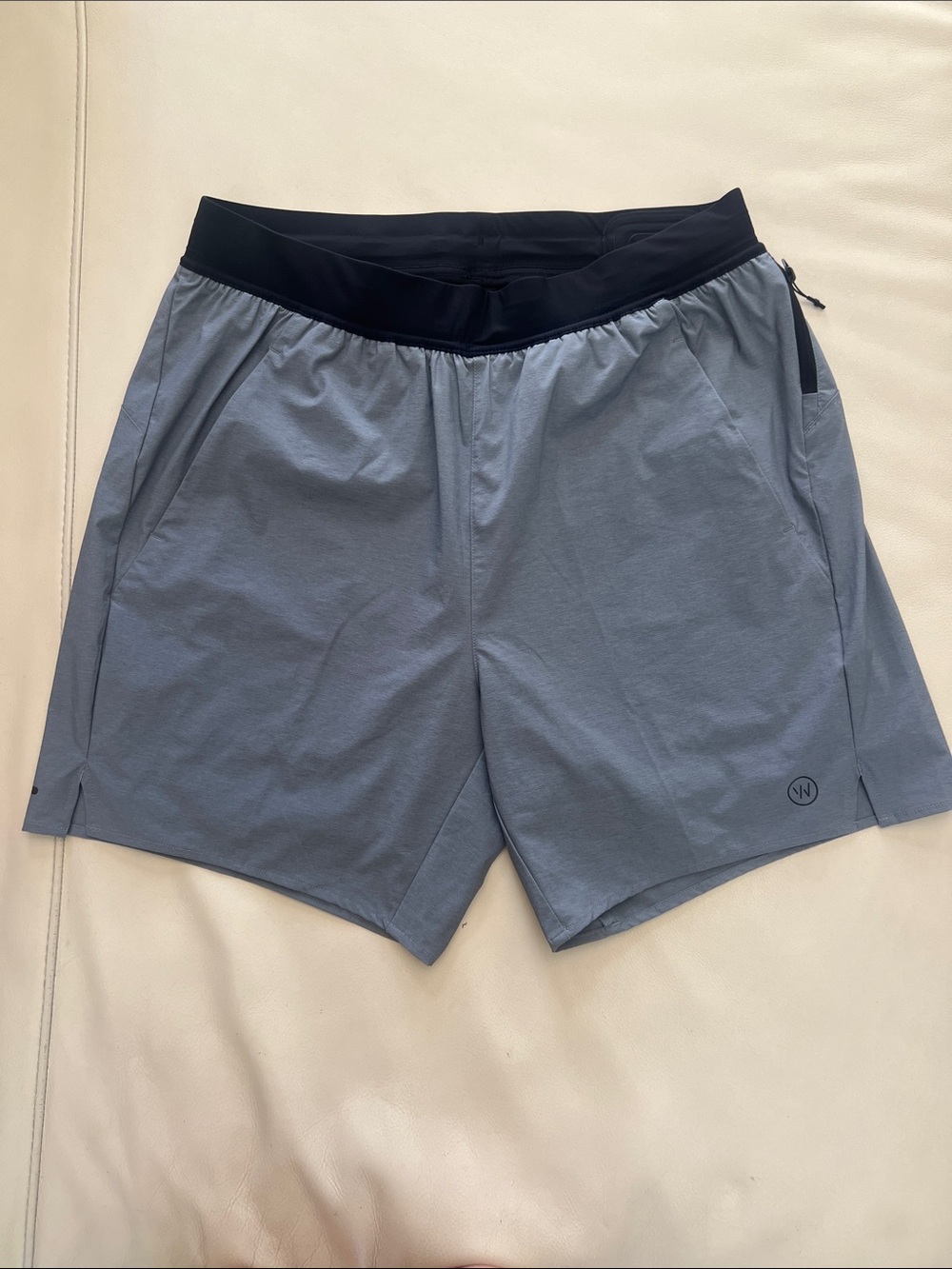 Men's Whoop Sz L Performance Shorts in Heather Grey